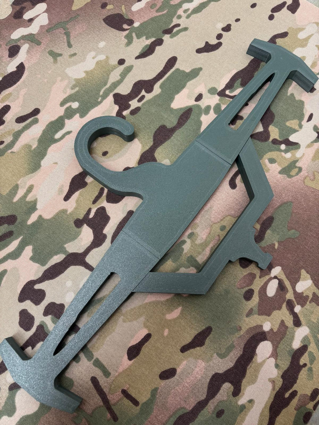 Tywi Tactical Heavy Duty Plate Carrier and Shooter Belt Hanger